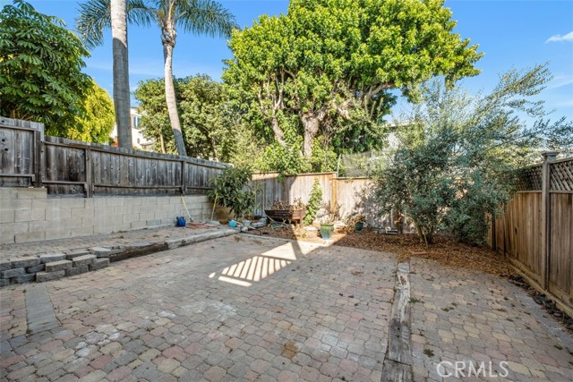 Detail Gallery Image 36 of 38 For 1070 Noria St, Laguna Beach,  CA 92651 - 3 Beds | 2 Baths