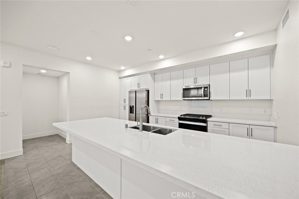 72f0734f 53fb 41cc B68b B16c62ca6516