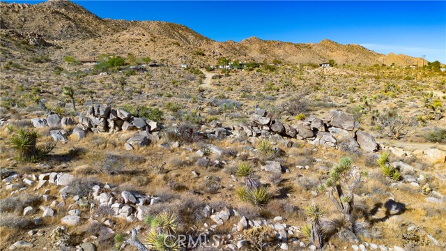 Detail Gallery Image 45 of 53 For 8775 via Rocosa Rd, Joshua Tree,  CA 92252 - 3 Beds | 2/1 Baths