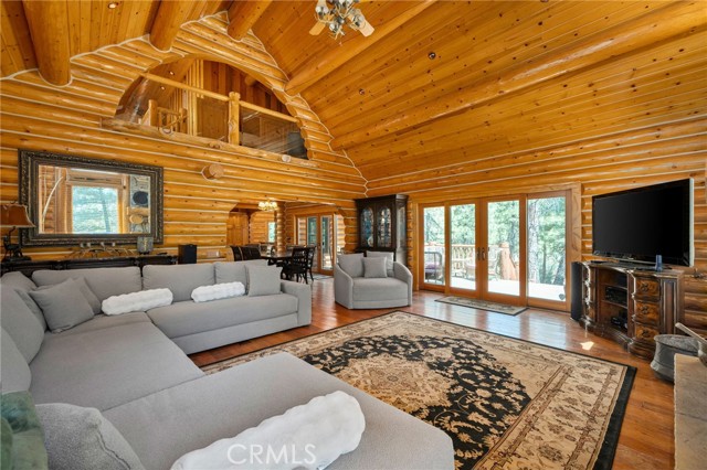1947 Shady Lane, Big Bear City CA: https://media.crmls.org/medias/72f0c245-09f6-48d0-8427-ac17b7519df6.jpg