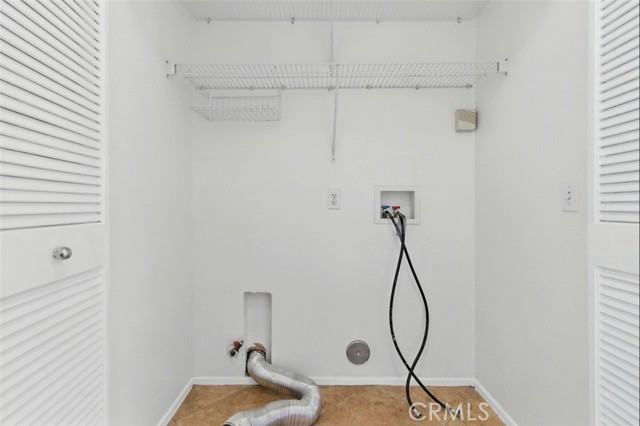 Detail Gallery Image 10 of 38 For 15642 Bristol Ct, Fontana,  CA 92337 - 3 Beds | 2/1 Baths