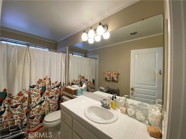 72f0d226 2fa4 4642 A547 Fc7b70cb7217