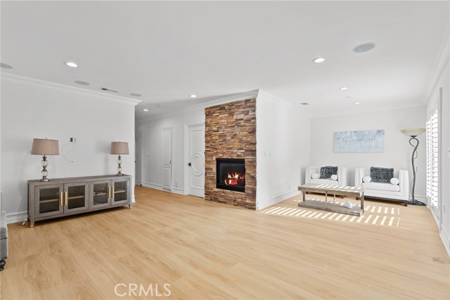 Detail Gallery Image 18 of 26 For 3677 Eddingham Ave, Calabasas,  CA 91302 - 6 Beds | 6/1 Baths