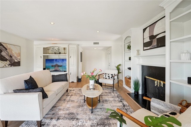 Detail Gallery Image 7 of 41 For 4527 Leata Ln, La Canada Flintridge,  CA 91011 - 2 Beds | 2 Baths