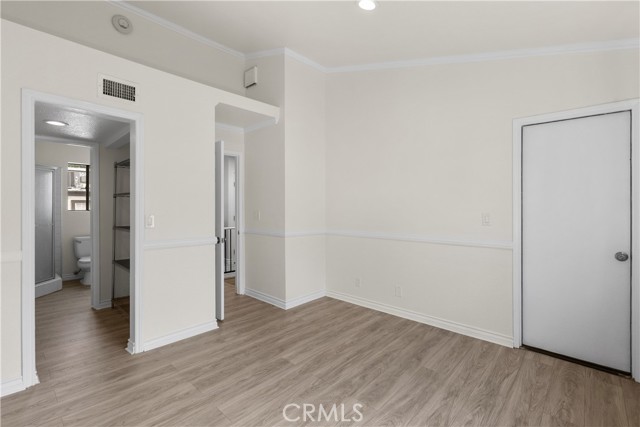 Detail Gallery Image 12 of 20 For 7650 Topanga Canyon Bld #5,  Canoga Park,  CA 91304 - 2 Beds | 3 Baths