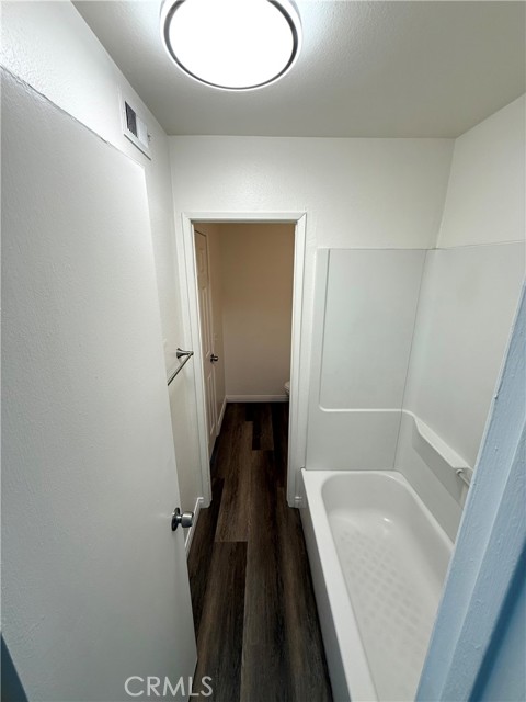 23017 Via Pimiento, Mission Viejo CA: https://media.crmls.org/medias/72f1780b-a936-4ed2-b5cc-d3cc8294a0e8.jpg