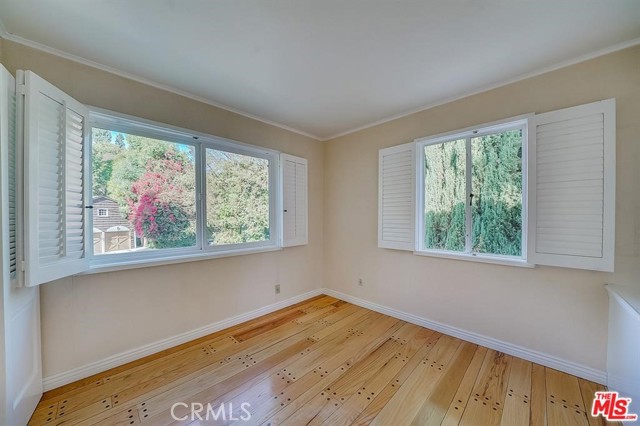 Detail Gallery Image 21 of 38 For 3826 Dixie Canyon, Sherman Oaks,  CA 91423 - 3 Beds | 3 Baths