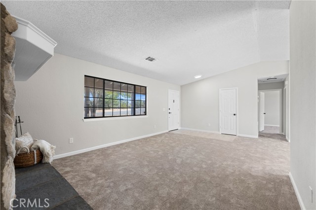 Detail Gallery Image 10 of 38 For 40107 173rd St, Palmdale,  CA 93591 - 3 Beds | 2 Baths