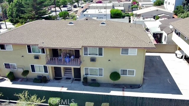 3245 Live Oak Street, Huntington Park CA: https://media.crmls.org/medias/72f2df30-38d2-42f1-a13f-e899c12b8fd6.jpg