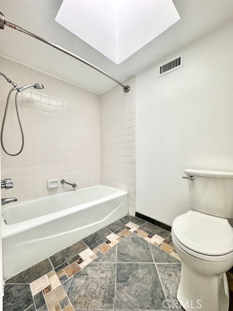 Detail Gallery Image 29 of 40 For 5001 E Atherton St #402,  Long Beach,  CA 90815 - 3 Beds | 2 Baths