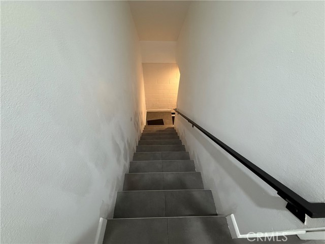 Detail Gallery Image 17 of 19 For 9702 via Roma, Burbank,  CA 91504 - 2 Beds | 3 Baths