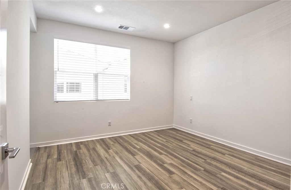 MLS #NP26160880 image #8