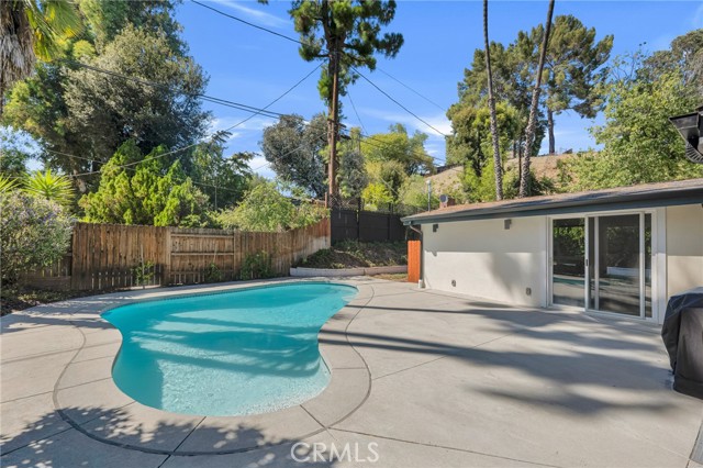 Detail Gallery Image 32 of 40 For 4941 Rigoletto St, Woodland Hills,  CA 91364 - 3 Beds | 2/1 Baths