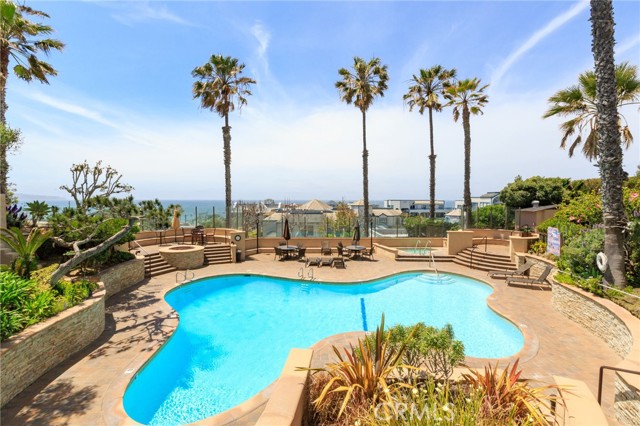 610 The Village, Redondo Beach, California 90277, ,Residential,Sold,The Village,SB22043671