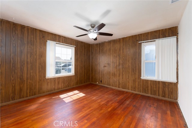 7086 Fairfax Drive, San Bernardino CA: https://media.crmls.org/medias/72f6027d-154a-4c8b-a5a9-fa3a1f9c5306.jpg