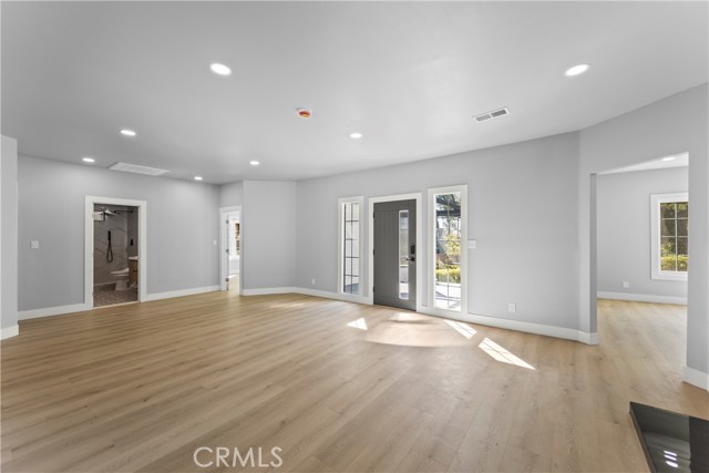 Detail Gallery Image 12 of 52 For 379 Buena Loma, Altadena,  CA 91001 - 7 Beds | 4 Baths