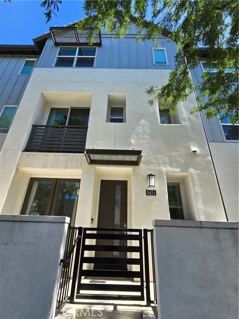 9424 Shade Place, Rancho Cucamonga CA: https://media.crmls.org/medias/72f63d06-a738-4da2-a7ea-fc9e6b3bde66.jpg