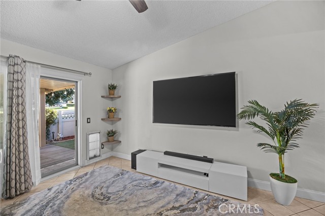 Detail Gallery Image 17 of 43 For 860 Tangerine, Corona,  CA 92879 - 2 Beds | 1 Baths