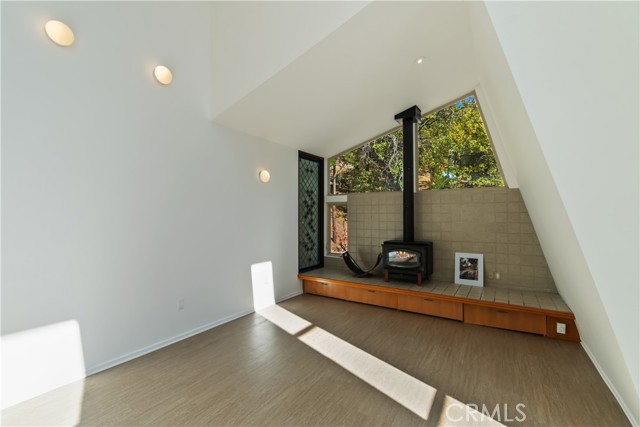 Detail Gallery Image 7 of 75 For 22 Holly Dr, Running Springs,  CA 92382 - 3 Beds | 2/1 Baths