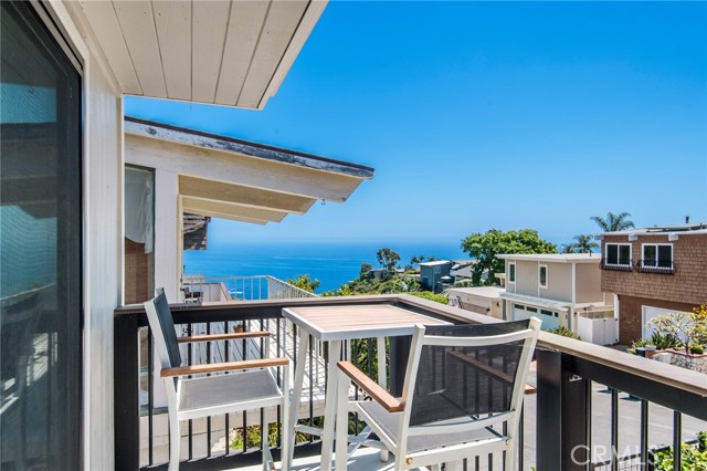 Detail Gallery Image 23 of 49 For 992 Noria St, Laguna Beach,  CA 92651 - 3 Beds | 2/1 Baths