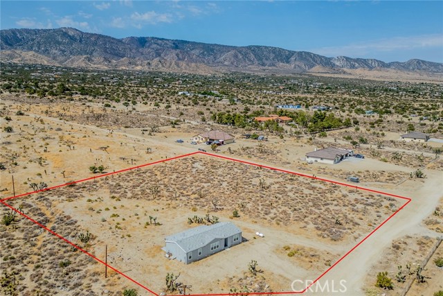 1573 Smoke Tree Road, Pinon Hills CA: https://media.crmls.org/medias/72f6e601-effb-45f8-883d-694d885ac2ba.jpg