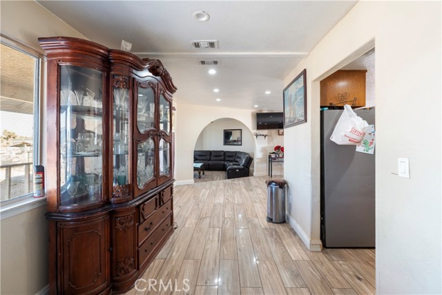 Detail Gallery Image 7 of 20 For 11025 Sonora Rd, Phelan,  CA 92371 - 4 Beds | 2 Baths