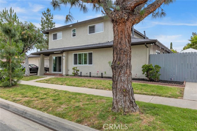 Detail Gallery Image 2 of 25 For 2215 E Avalon, Santa Ana,  CA 92705 - 3 Beds | 2 Baths