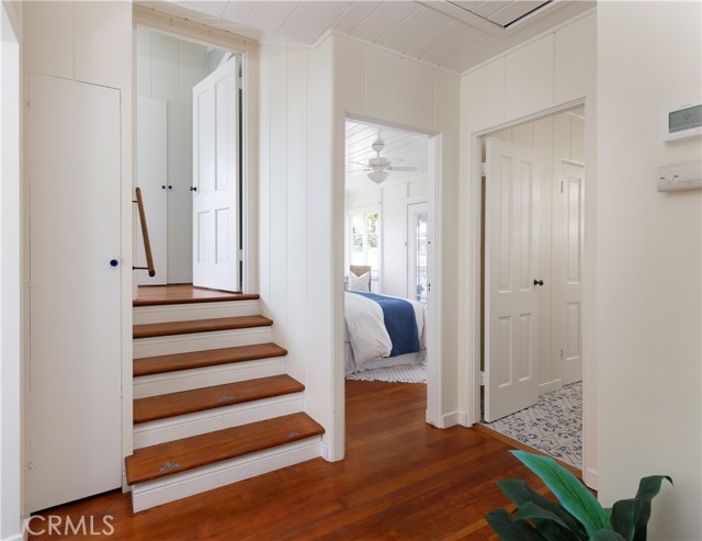 425 Monterey Drive, Laguna Beach CA: https://media.crmls.org/medias/72f92cc6-70d3-4158-88ec-36a03a282f98.jpg