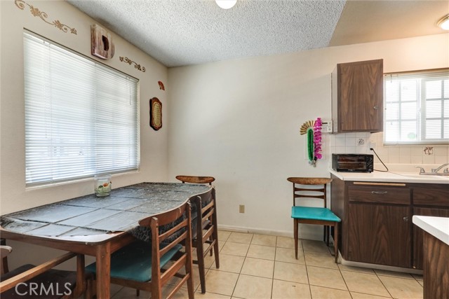 Detail Gallery Image 11 of 42 For 556 San Marino, Hemet,  CA 92545 - 2 Beds | 1 Baths