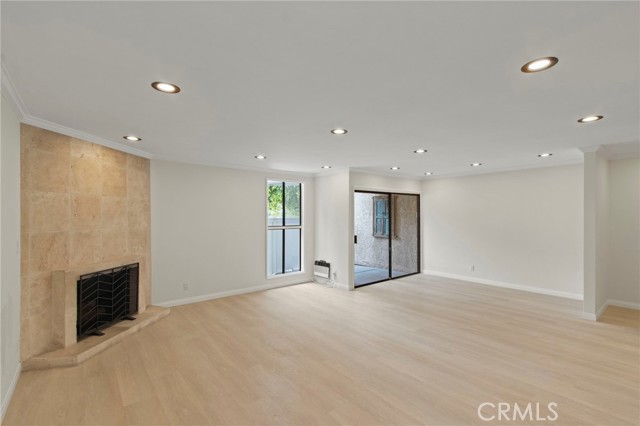 Detail Gallery Image 5 of 31 For 10521 National Bld #101,  Los Angeles,  CA 90034 - 2 Beds | 2 Baths