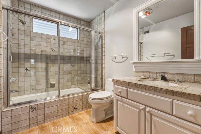 22231 Romar Street photo 19