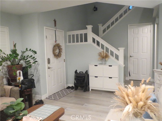 Detail Gallery Image 11 of 16 For 406 E Center, Anaheim,  CA 92805 - 3 Beds | 2/1 Baths