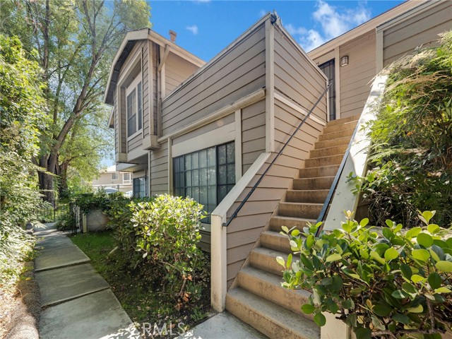 Front Image Thumbnail for CRSR26066558