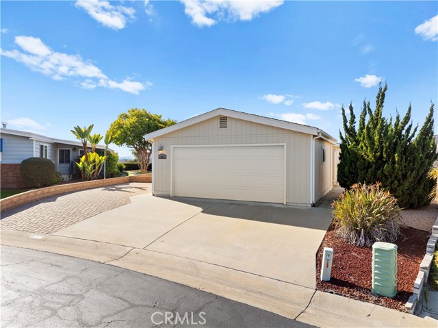 Detail Gallery Image 2 of 50 For 1469 Salem Ct, Oceanside,  CA 92057 - 3 Beds | 2 Baths