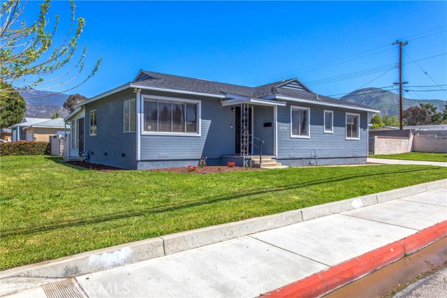 Detail Gallery Image 2 of 35 For 25556 Lynwood Dr, San Bernardino,  CA 92404 - 3 Beds | 1/1 Baths