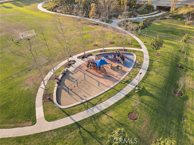 165 Church Place, Irvine CA: https://media.crmls.org/medias/72fb7f35-b5d0-4ce7-91f3-19af76f4d4de.jpg