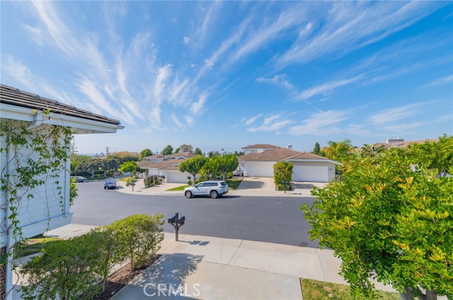 Detail Gallery Image 32 of 39 For 820 Gardenia, Corona Del Mar,  CA 92625 - 2 Beds | 2 Baths