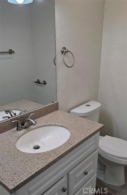 Detail Gallery Image 4 of 14 For 1491 Lake Placid Dr, San Bernardino,  CA 92407 - 4 Beds | 2/1 Baths