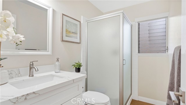 15061 Glass Circle, Irvine CA: https://media.crmls.org/medias/72fcc889-e5d4-446e-b79d-0bfa06042aec.jpg