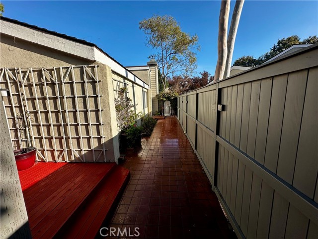 Detail Gallery Image 3 of 68 For 19811 Deep Harbor, Huntington Beach,  CA 92648 - 3 Beds | 2 Baths