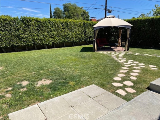Detail Gallery Image 13 of 21 For 17835 Martha St, Encino,  CA 91316 - 2 Beds | 1 Baths