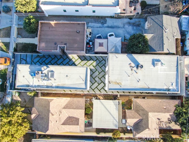 Detail Gallery Image 10 of 10 For 1774 W 37th Pl, Los Angeles,  CA 90018 - 4 Beds | 4/1 Baths