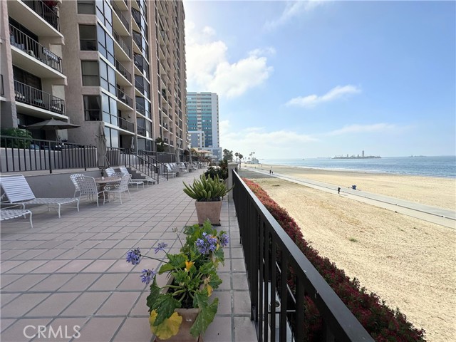 Detail Gallery Image 6 of 44 For 1750 E Ocean Bld #201,  Long Beach,  CA 90802 - 2 Beds | 2 Baths