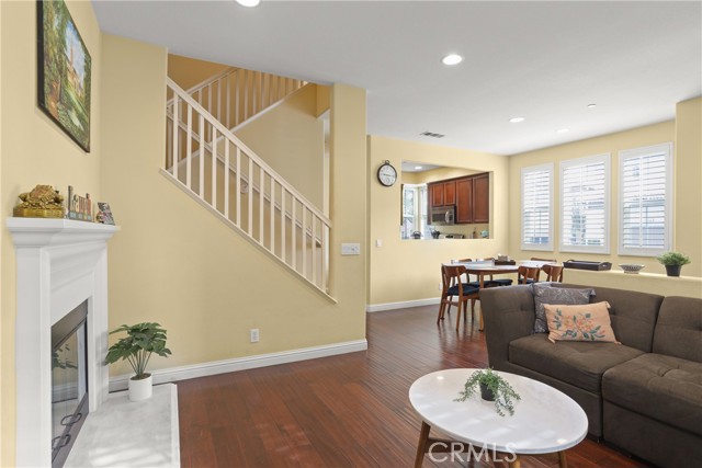 18 New Season, Irvine CA: https://media.crmls.org/medias/7300bf72-1db7-42ad-939d-6931d51dd093.jpg