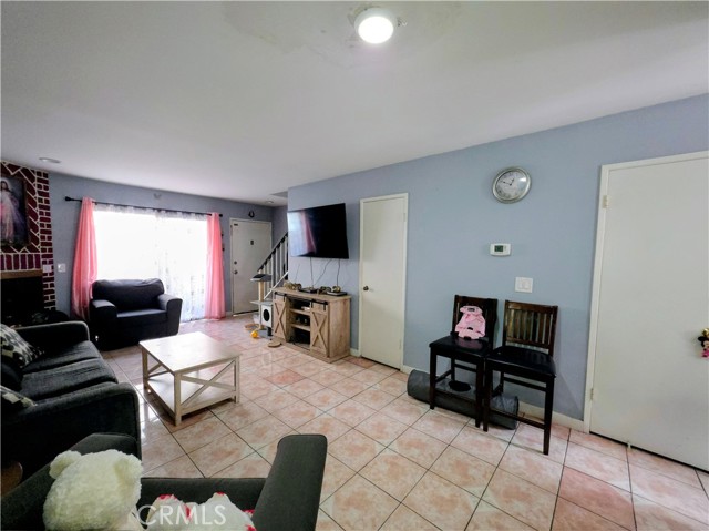 Detail Gallery Image 16 of 22 For 9834 Sepulveda Bld #117,  North Hills,  CA 91343 - 2 Beds | 2 Baths