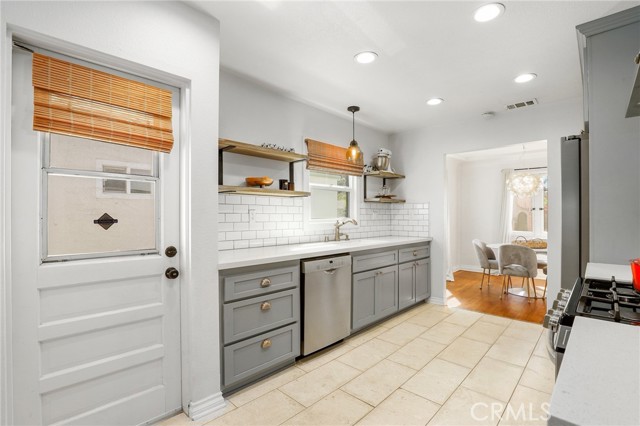 Detail Gallery Image 20 of 34 For 6042 Gundry Ave, Long Beach,  CA 90805 - 2 Beds | 1 Baths