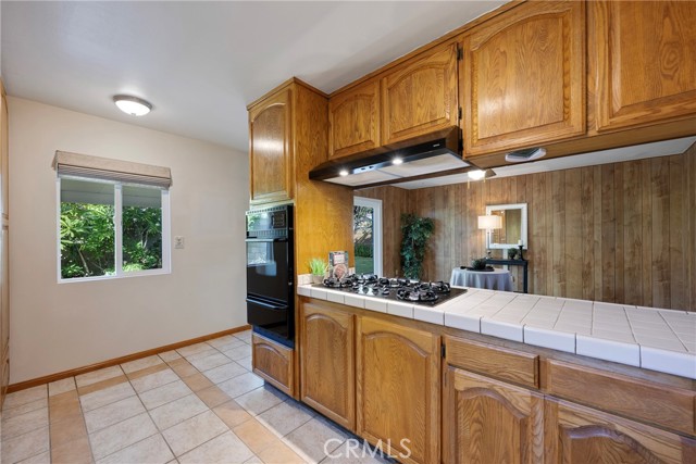 14673 Hawes Street photo 22