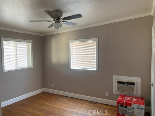 Detail Gallery Image 4 of 26 For 12136 6th St, Yucaipa,  CA 92399 - 6 Beds | 2 Baths