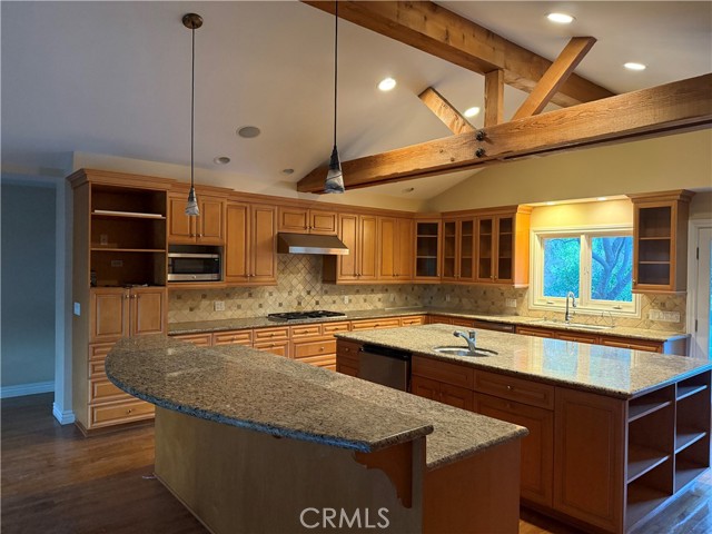 Detail Gallery Image 3 of 15 For 16248 Darcia Pl, Encino,  CA 91436 - 4 Beds | 4 Baths