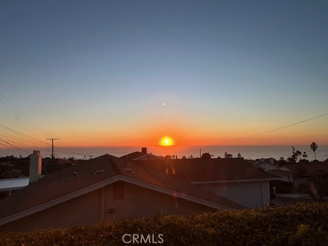 https://media.crmls.org/medias/7303fd87-b954-4570-87b5-9d9914f4b3e7.jpg?preset=X-Large